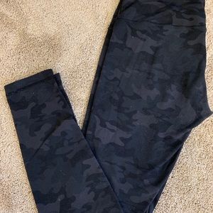 lululemon black camo leggings